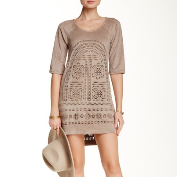Papillon Blanc Dresses & Skirts - Papillon Laser Cut Tunic Dress